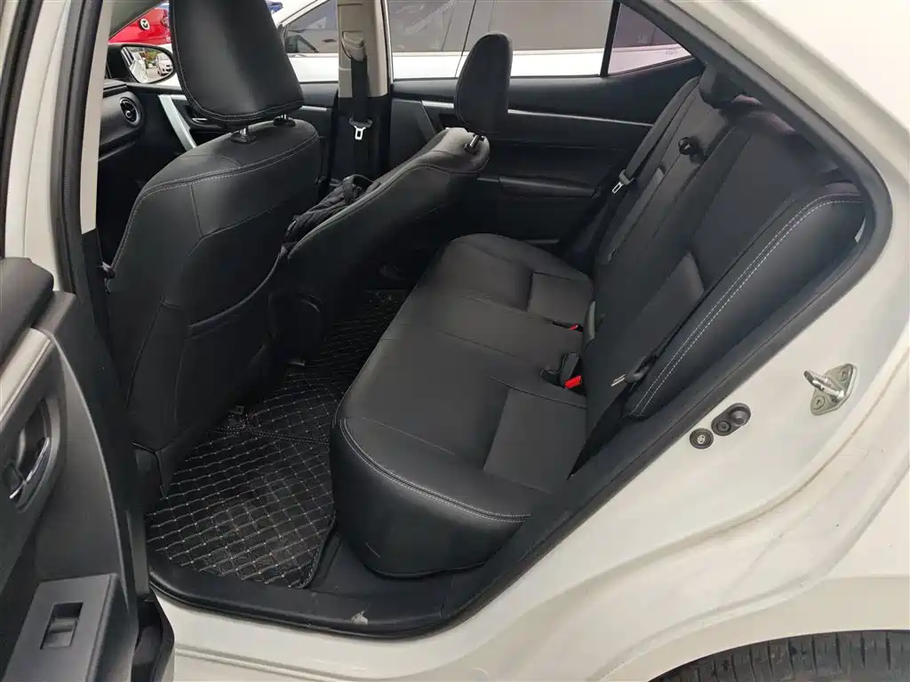 Toyota Corolla 2017 Facelift 1.2T S-CVT GL-i фото 17