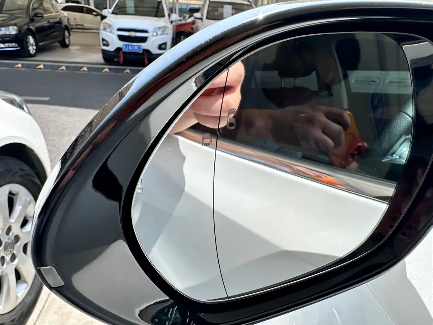 Hongqi H5 2023 2.0T Auto Smart Connect Flag Enjoy фото 5