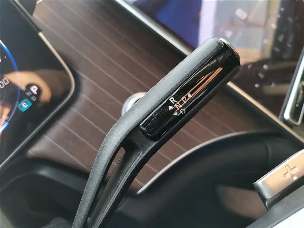 Mercedes-Benz EQE 2022 350 Luxury Edition фото 7