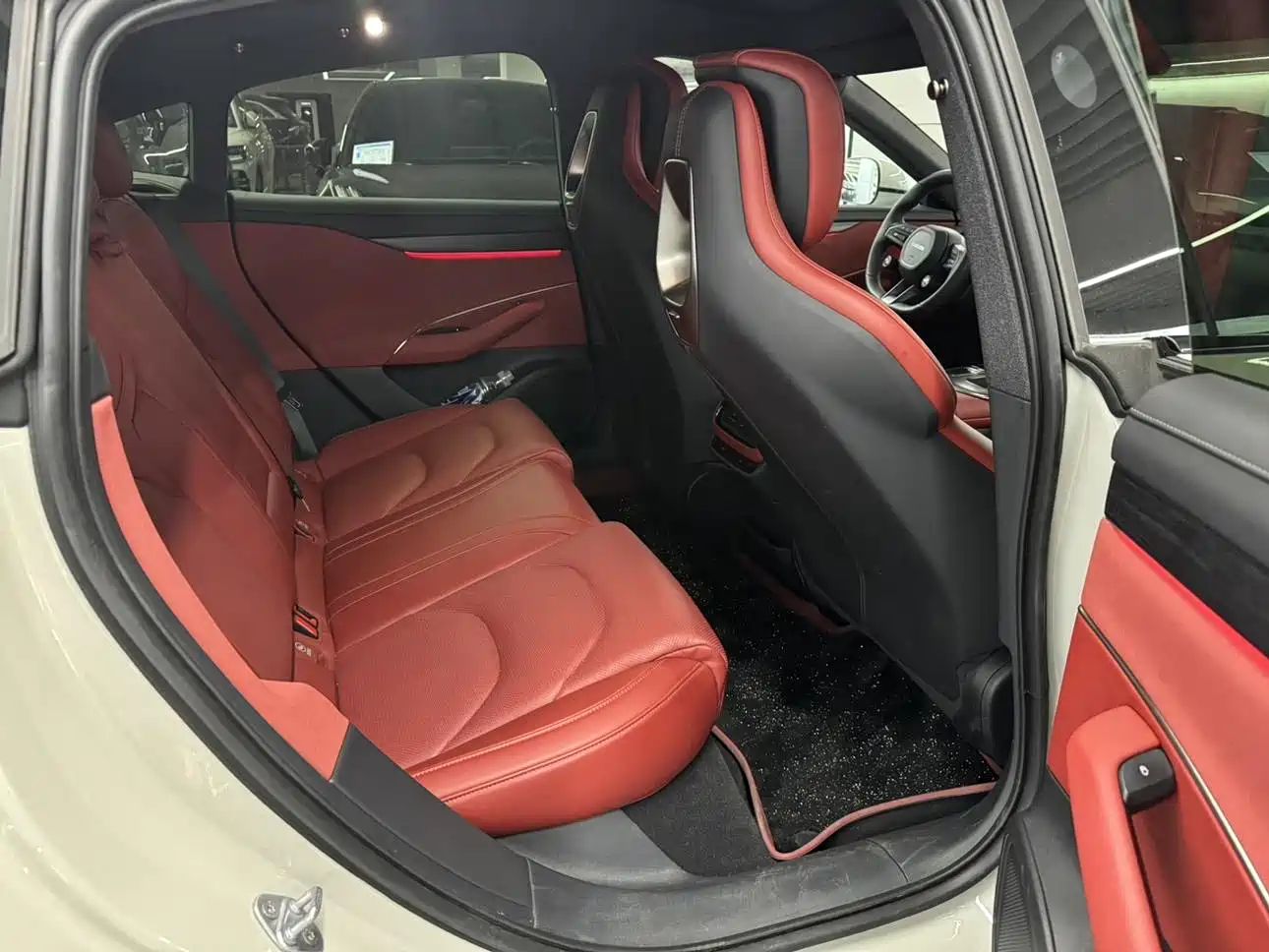 XIAOMI CAR XIAOMI SU7