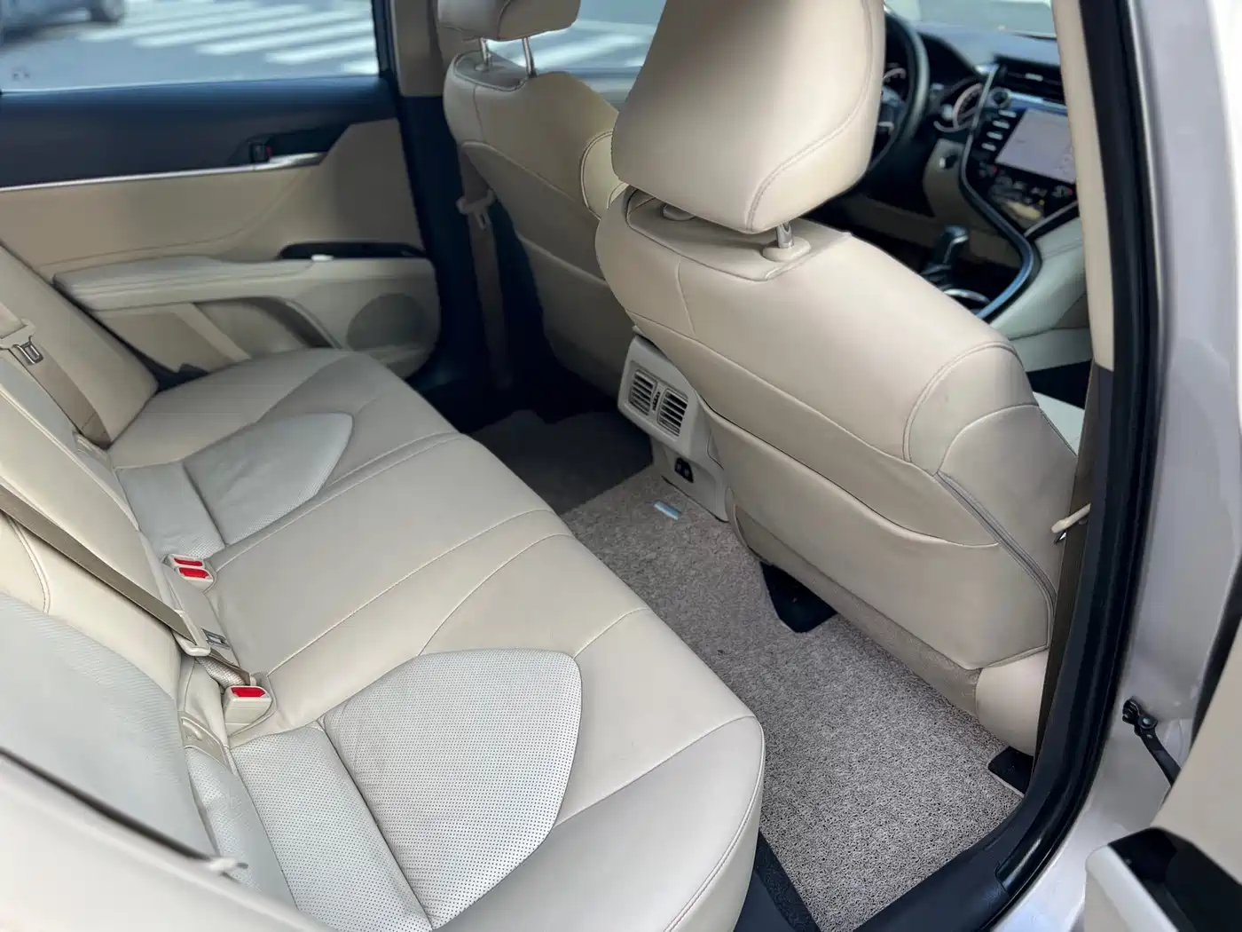 Toyota Camry 2018 2.5G Luxury Edition фото 5