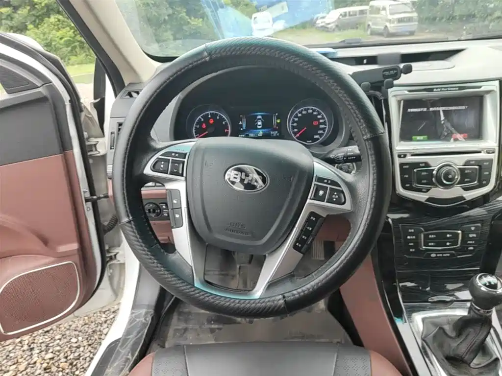 BYD Surui 2015 Facelift 1.5L Manual Luxury фото 11