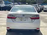 Фото 8 - Toyota Camry