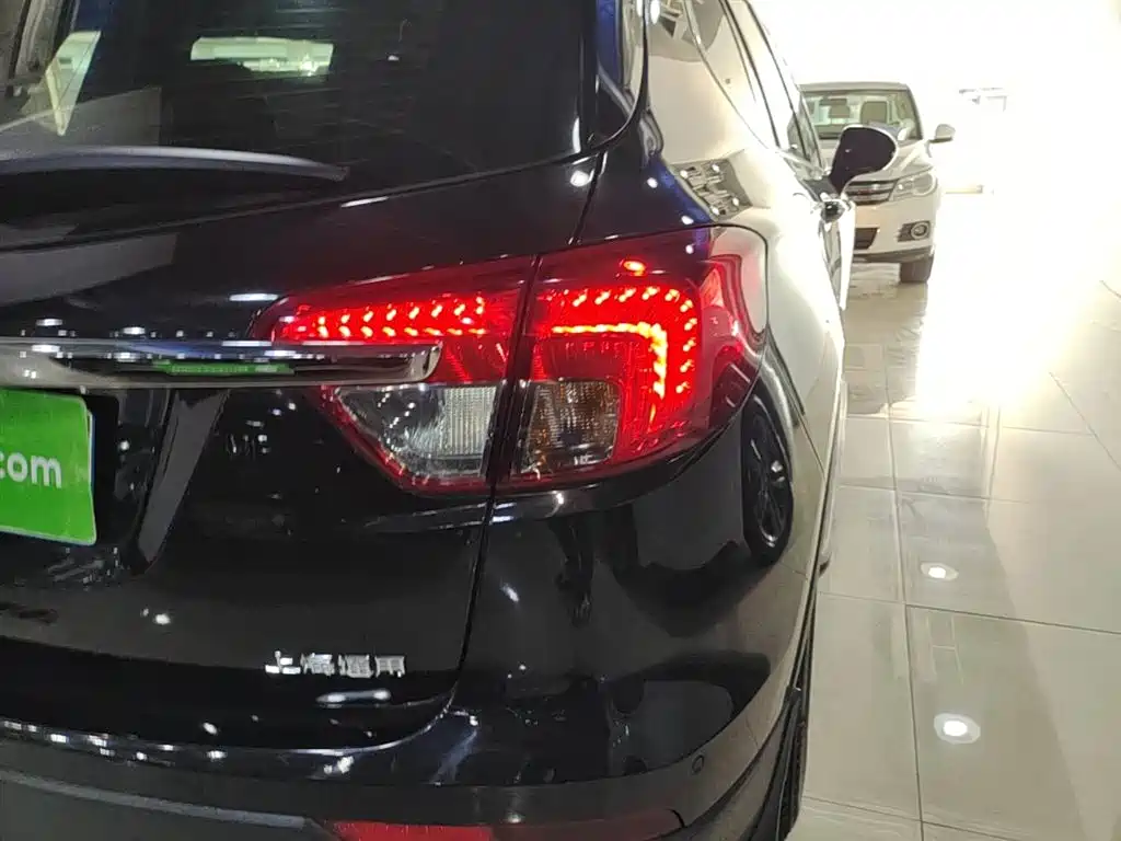 Buick Envision Plus 2016 20T 2WD Leading фото 8
