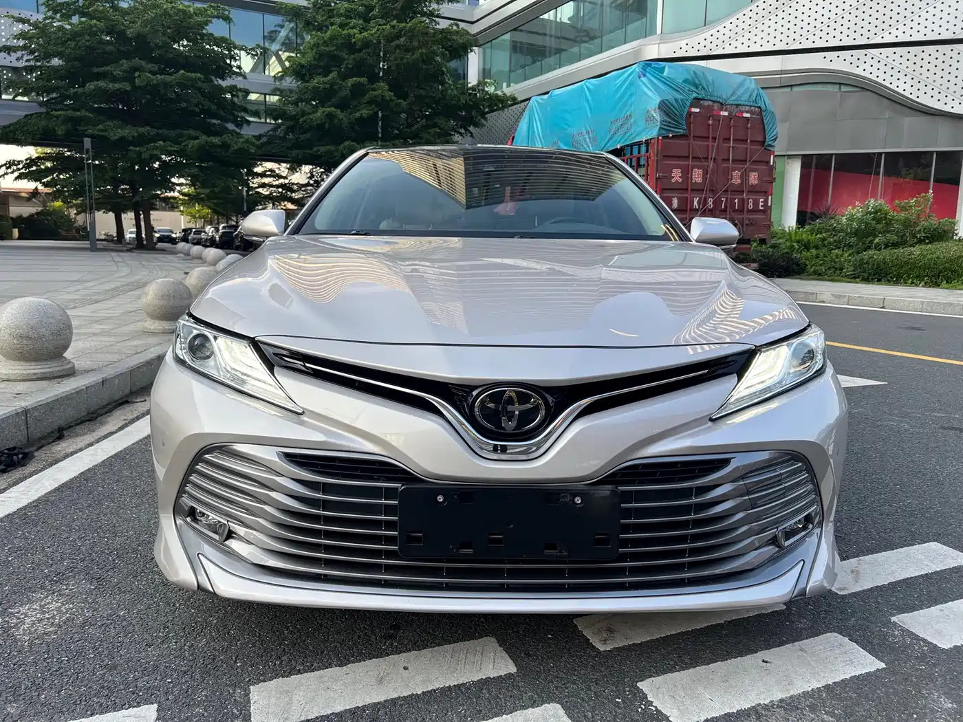 Toyota Camry 2018 2.5G Luxury Edition фото 8