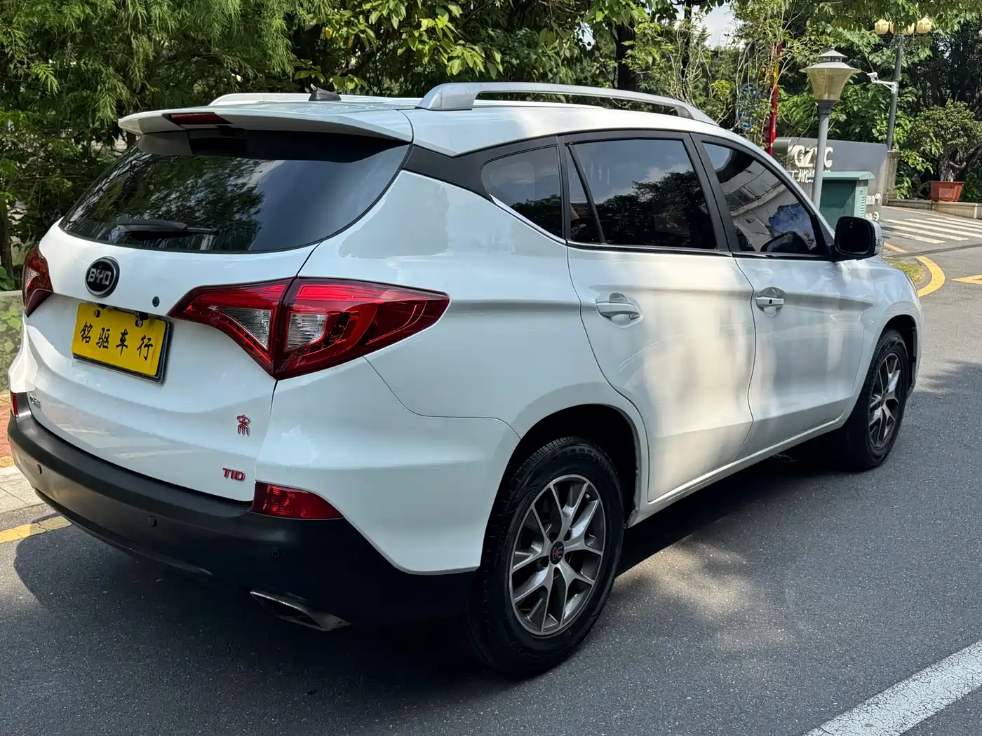 BYD Song 2016 Ultimate Edition 1.5TID Automatic Elite фото 7