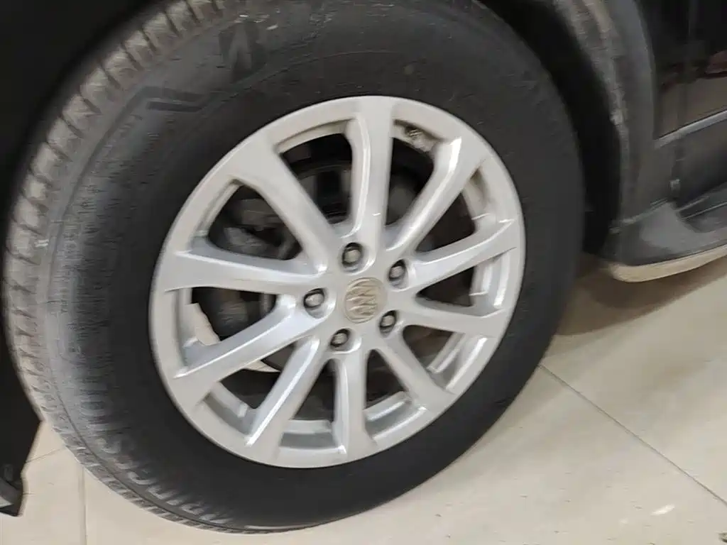 Buick Envision Plus 2016 20T 2WD Leading фото 23