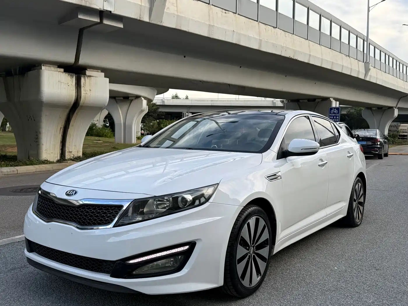 Kia K5 2013 2012 2.0L Automatic GLS