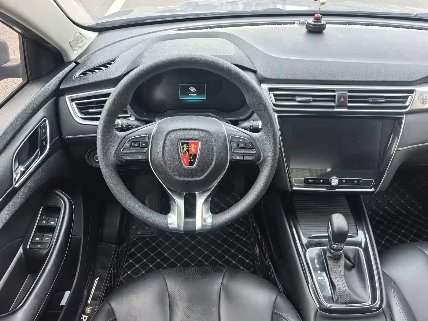 Roewe i5 2019 2019 GL 20T Auto 4G Connected Super Cool Play Version