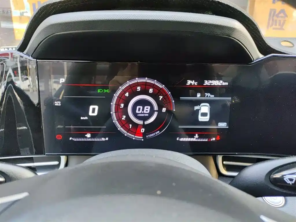 Hyundai Elantra 2022 1.5L CVT LUX Premium Edition фото 7