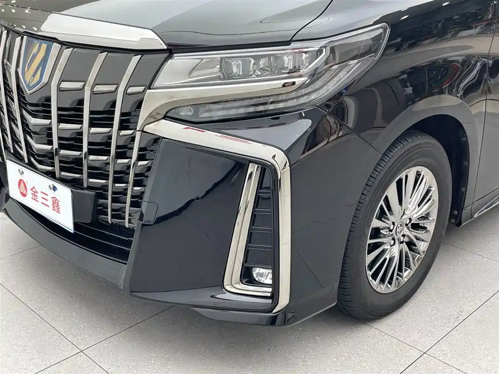 Toyota Alphard 2023 Dual Hybrid 2.5L Ultimate Gold Edition фото 5