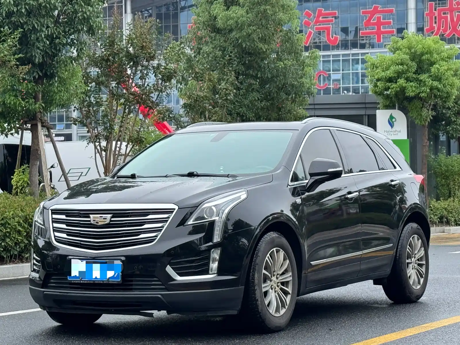 صورة 2 - Cadillac XT5
