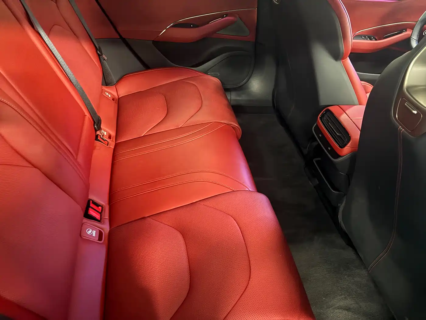 Xiaomi Auto Xiaomi SU7 2024 AWD Extended Range Advanced Smart Driving Max Edition фото 12
