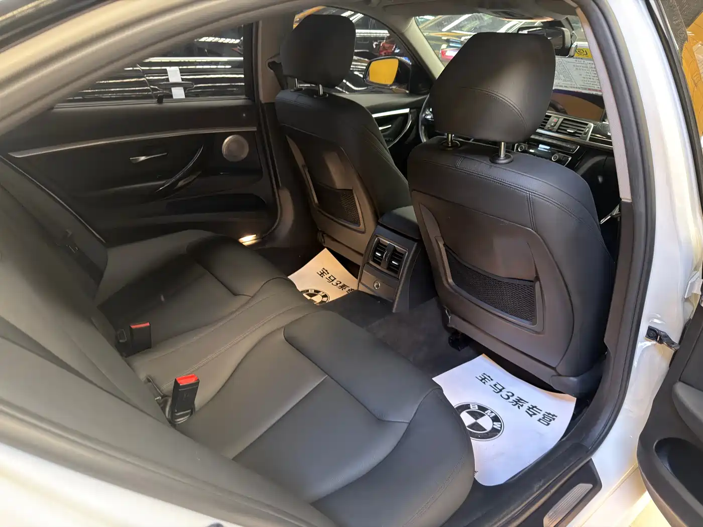 BMW 3 Series 2018 320Li M Sport Black Night Edition фото 4