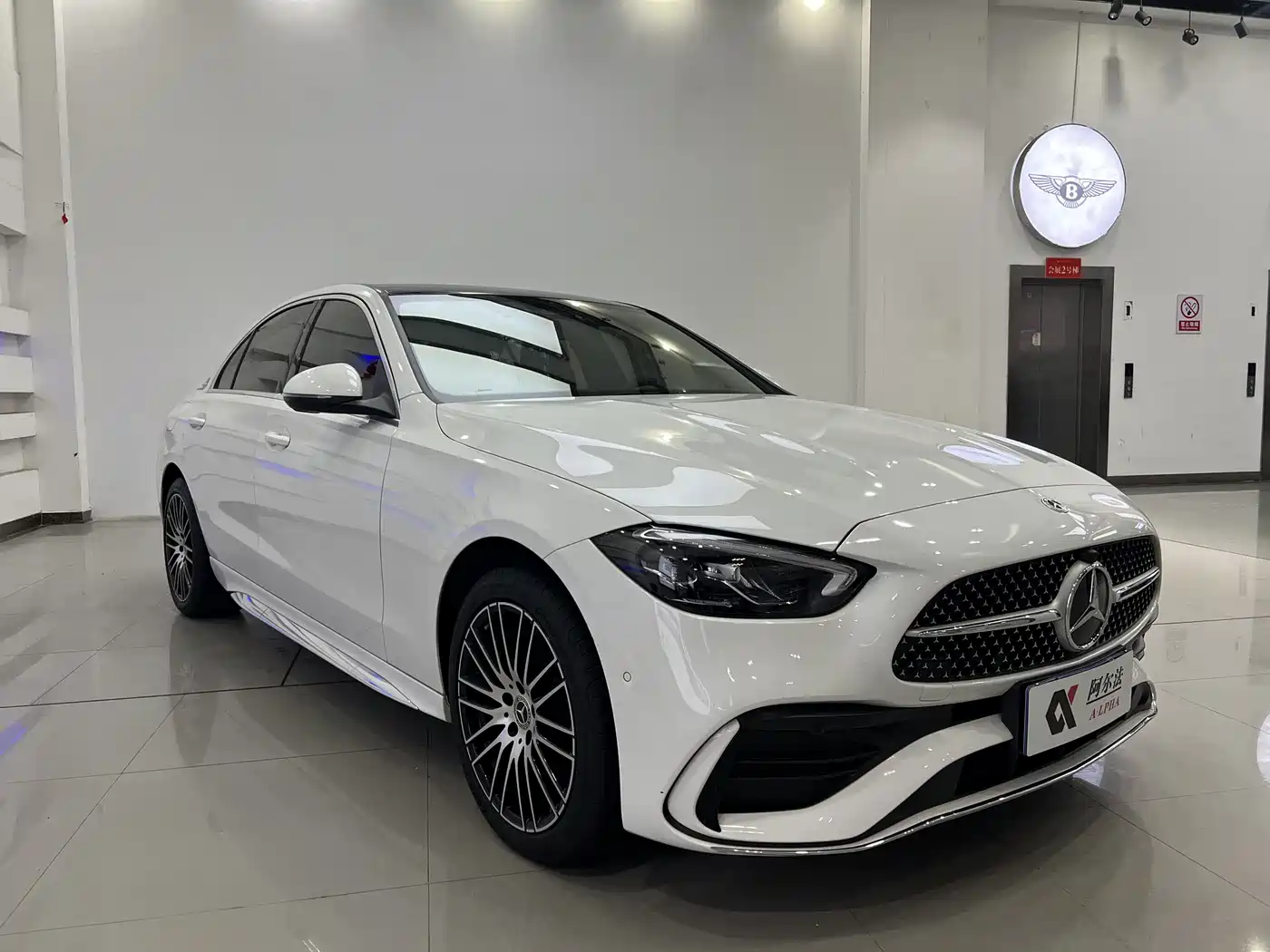 Mercedes-Benz C-Class 2023 C 260 L Sport фото 3