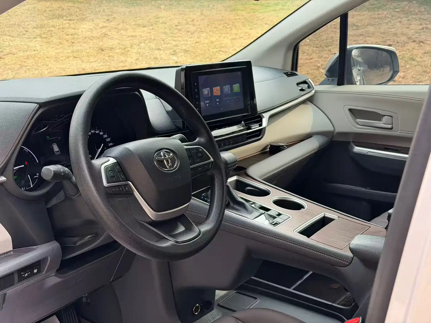 Toyota Sienna 2021 2.5L Hybrid Comfort Edition фото 7