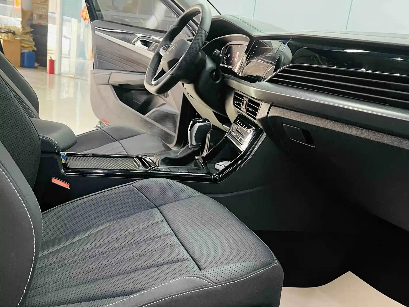 Фото 8 - Volkswagen Passat