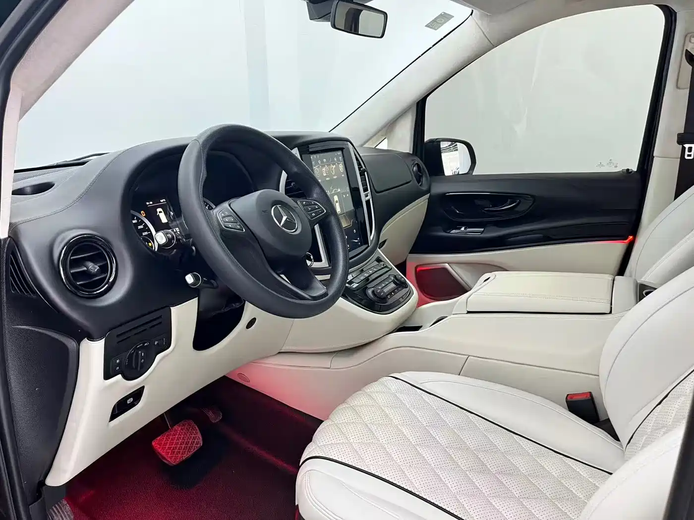 Mercedes-Benz Vito 2020 2.0T Elite Edition (7-seater) фото 7
