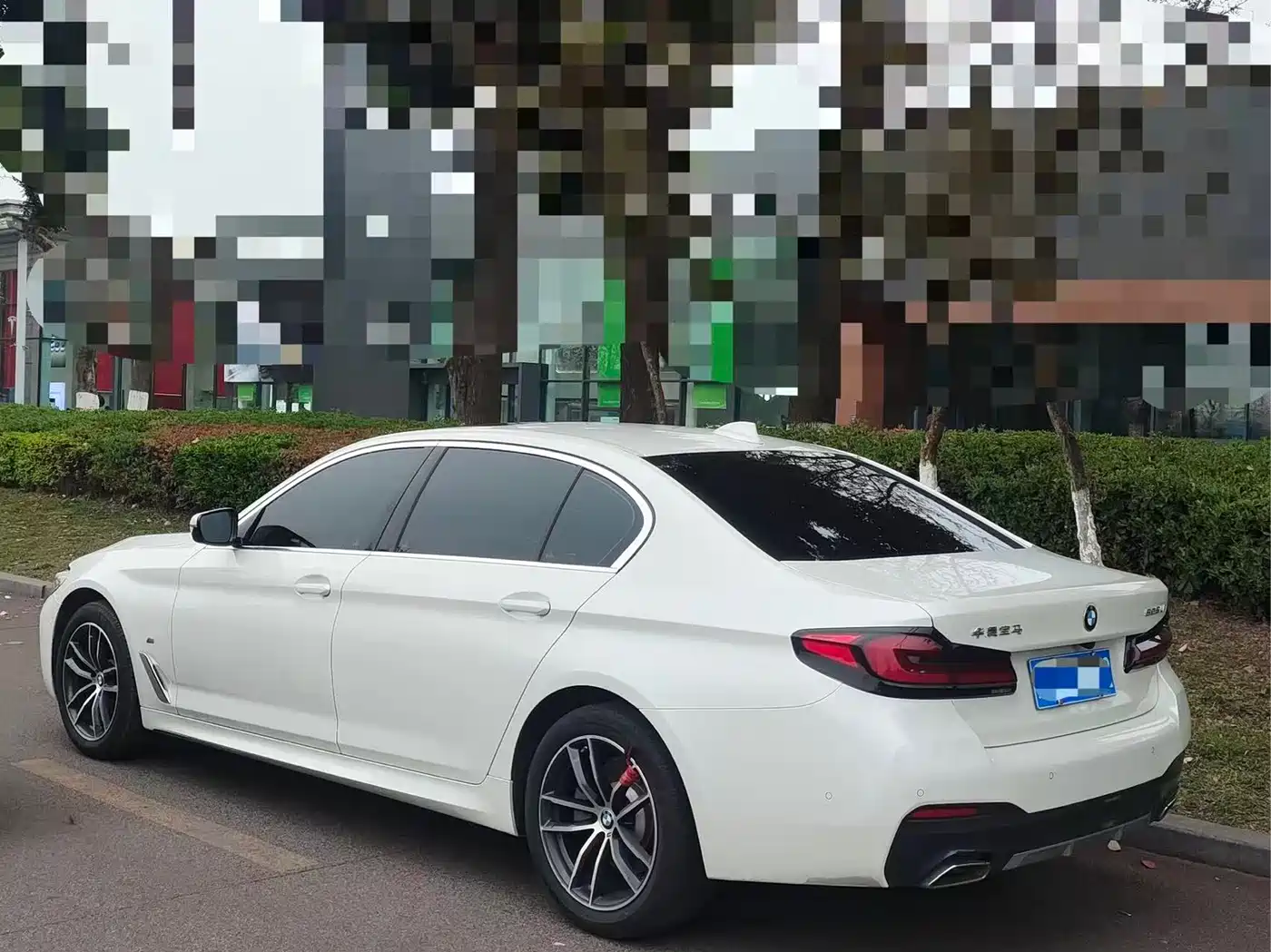 BMW 5 Series 2022 525Li M Sport Package фото 9