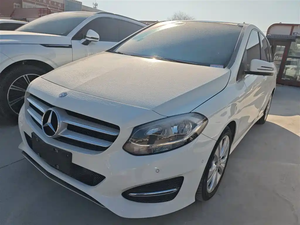 Mercedes-Benz B-Class 2017 B 200 Dynamic фото 2