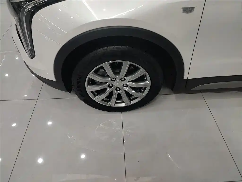 Cadillac XT4 2022 28T FWD Luxury фото 23