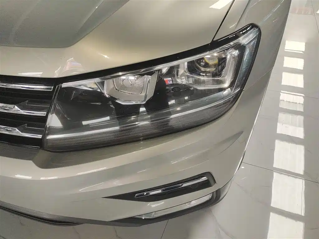 Volkswagen Tiguan L 2019 Facelift 330TSI Auto 2WD Smart Luxury China VI фото 24
