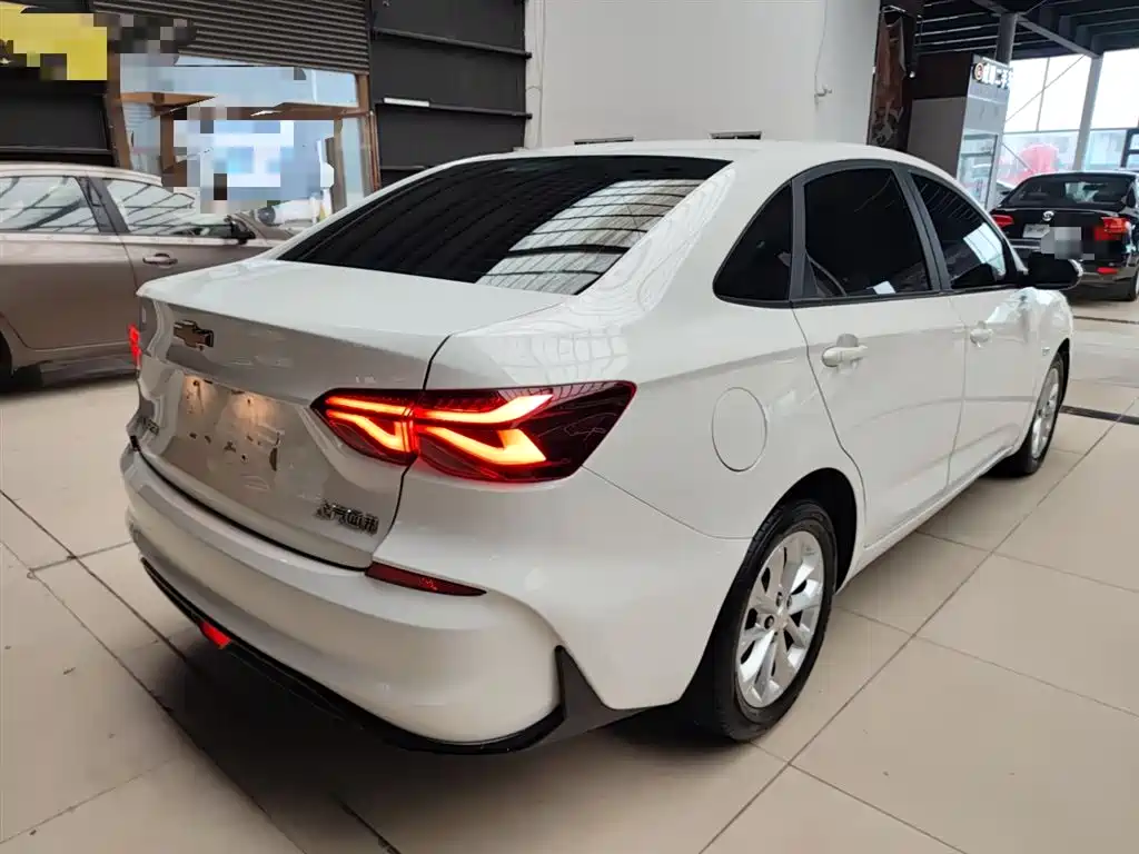 Chevrolet Monza 2023 1.5L DCT Enjoyment Edition фото 5