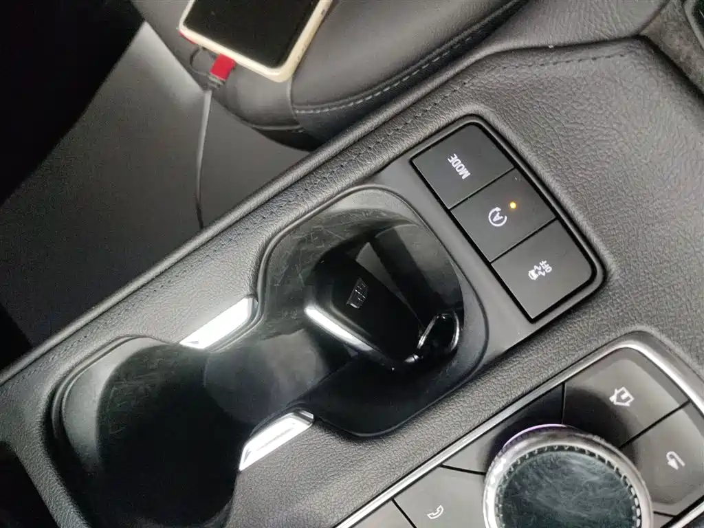 Cadillac XT4 2022 28T FWD Luxury фото 9