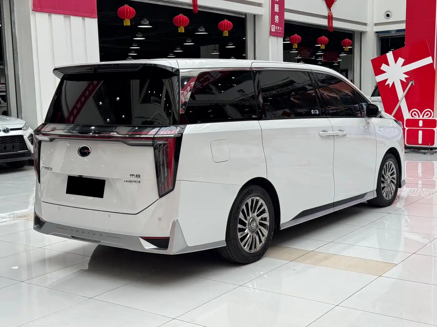 GAC Trumpchi Trumpchi M8 2023 Model Master Series Hybrid Royal Edition фото 6