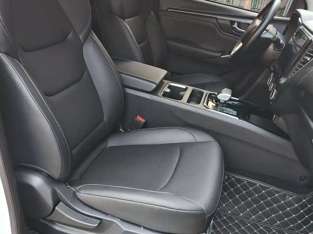 Isuzu Lingtuo 2024 2023 2.5T Automatic 2WD Diesel Standard Wheelbase Lingdong Edition