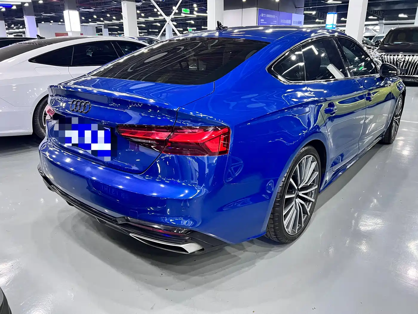 Audi A5 (Import) 2023 Sportback 40 TFSI quattro Luxury Dynamic фото 4