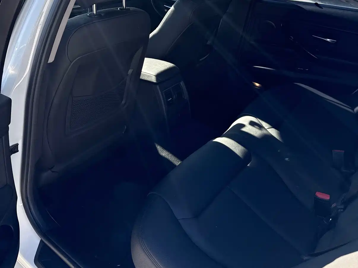 BMW 3 Series 2017 320Li Fashion фото 8