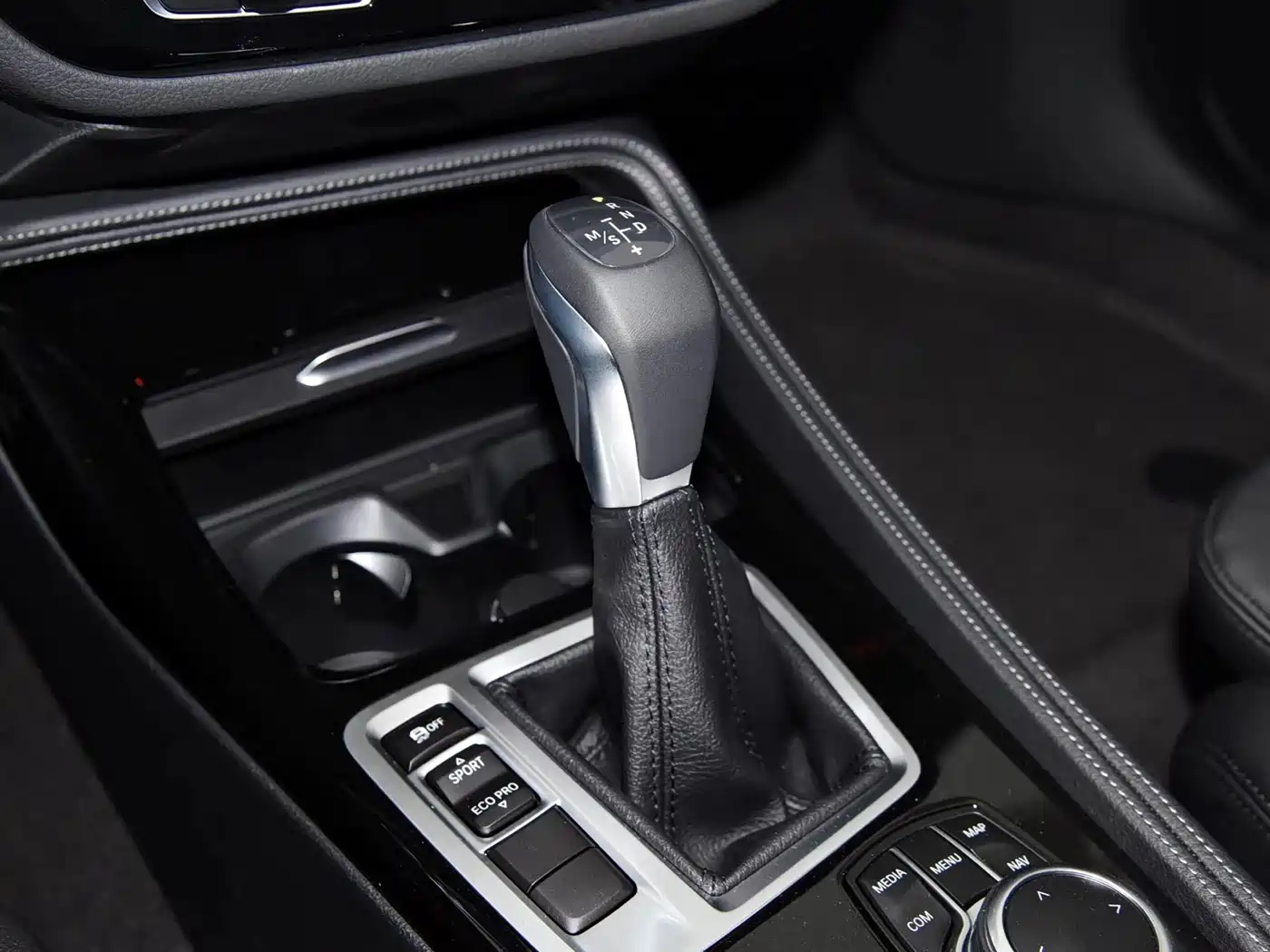 BMW 1 Series 2018 120i Design Package фото 15