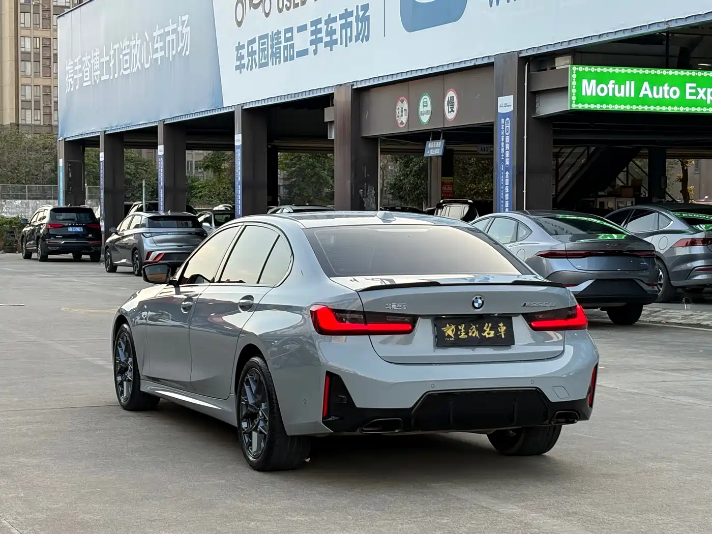 BMW 3 Series 2025 330Li M Sport Night Edition фото 21