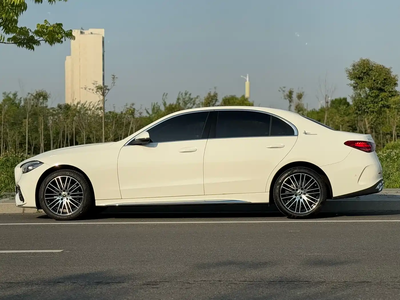 Mercedes-Benz C-Class 2024 C 200 L Sport Edition фото 4