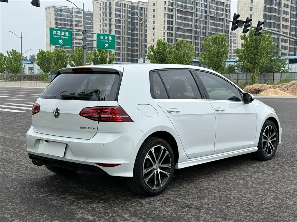 Volkswagen Golf 2015 1.4TSI Automatic R-Line фото 7