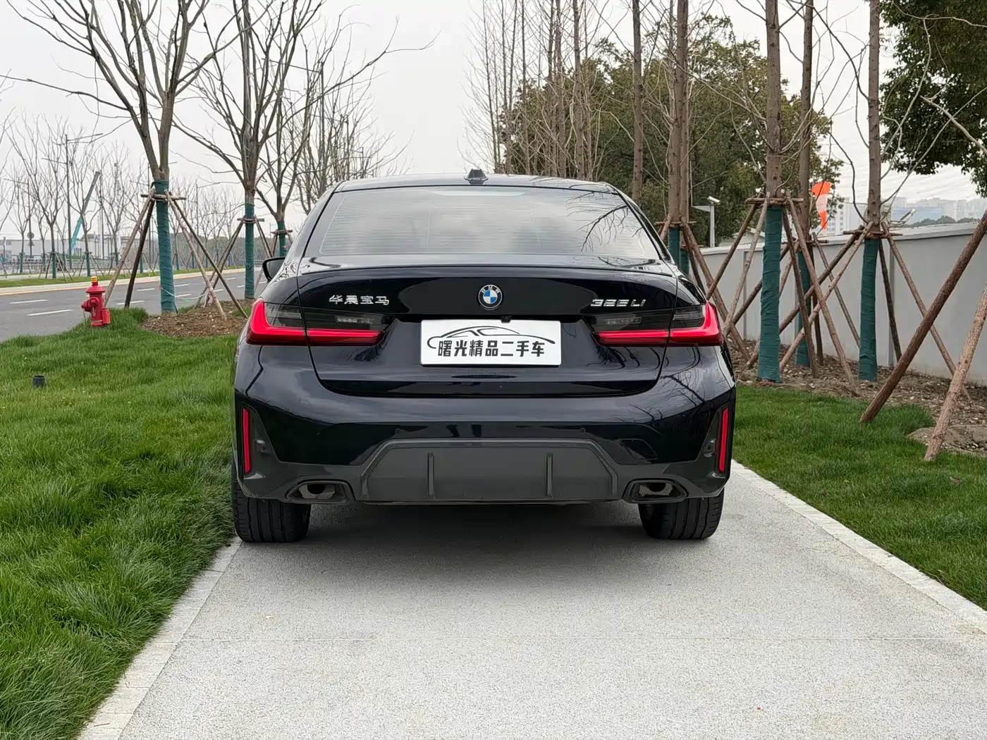BMW 3 Series 2023 325Li M Sport Black Night Package фото 11