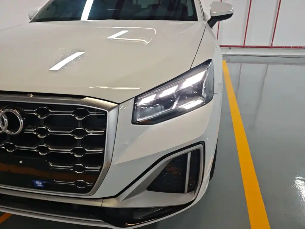 Фото 24 - Audi Q2L