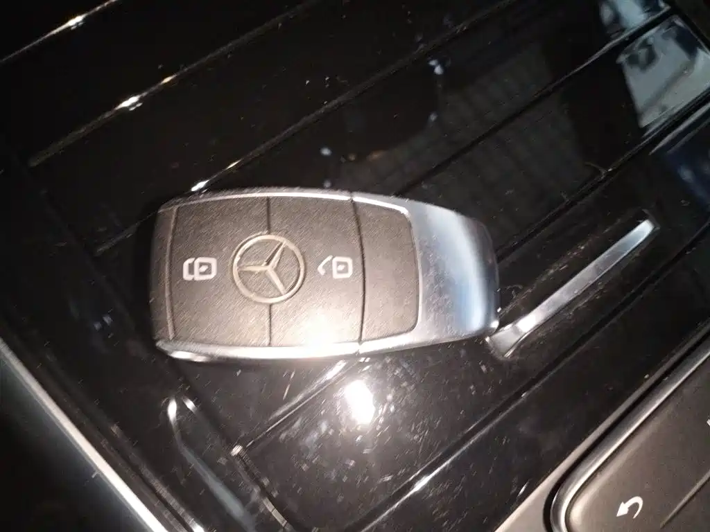 Mercedes-Benz GLA 2023 Facelift GLA 200 фото 17