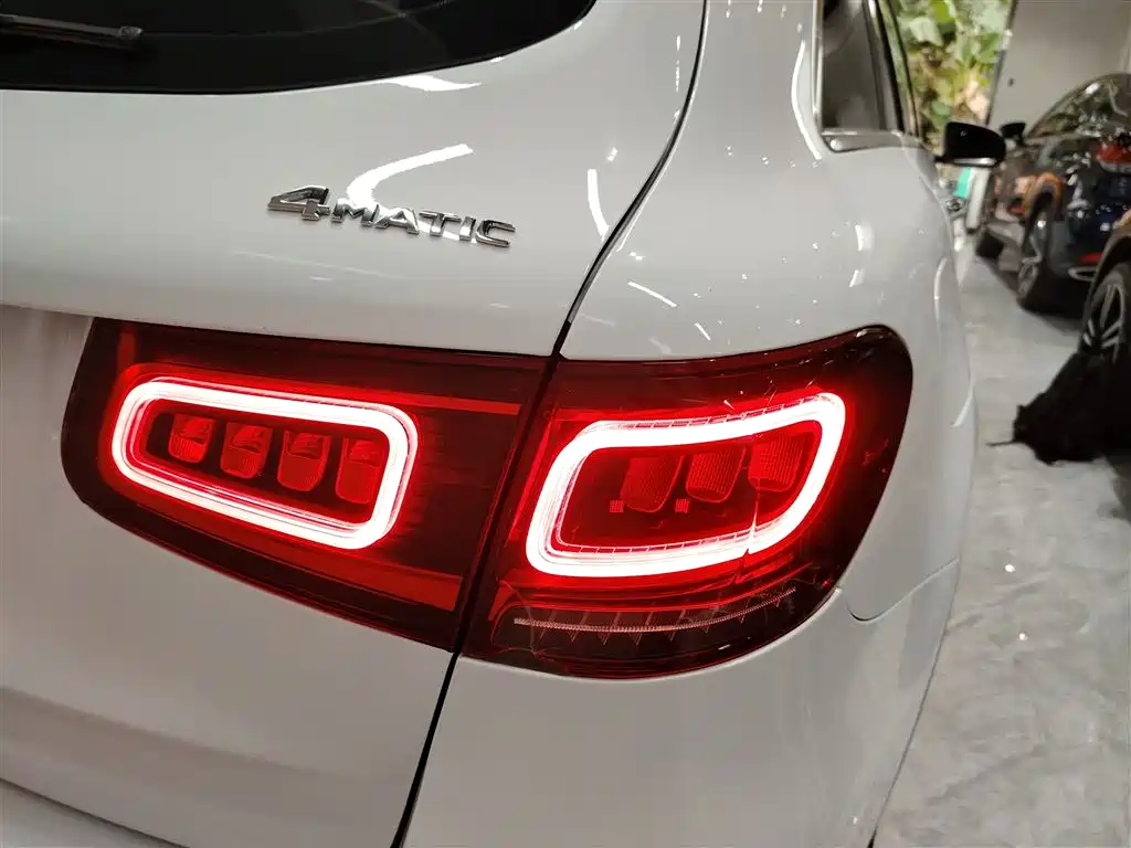 Mercedes-Benz GLC 2021 GLC 260 L 4MATIC Sporty фото 24