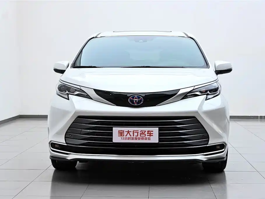 Toyota Sienna 2021 2.5L Hybrid Premium Edition фото 3