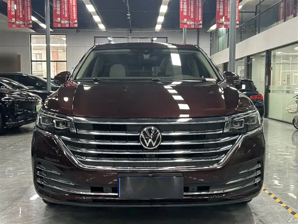 Volkswagen Viloran 2022 380TSI Premium Edition фото 6