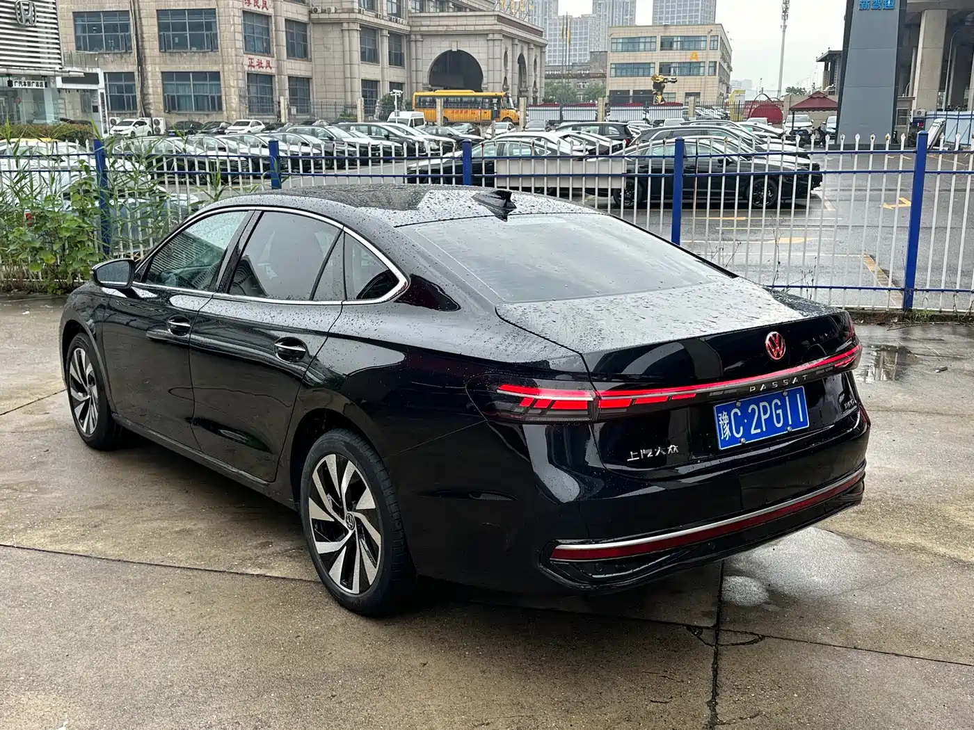 Volkswagen Passat 2025 Model Pro 380TSI Starlight Dragon Premium Edition фото 8