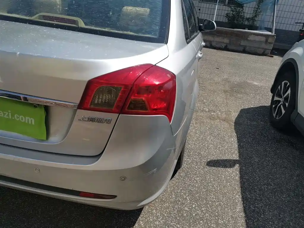 Buick Excelle 2013 1.5L Manual Classic Edition фото 8