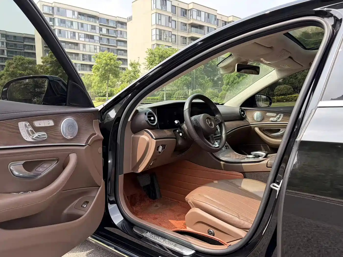Mercedes-Benz E-Class 2018 Facelift E 300 L Fashion фото 12