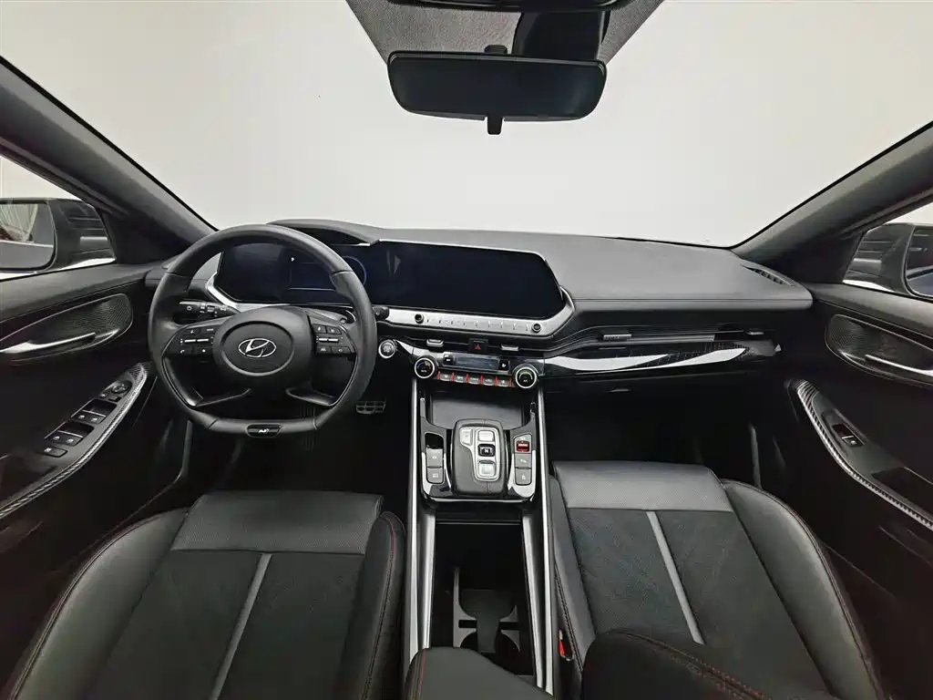 Hyundai Fista 2023 270T N Line DLX Luxury Edition фото 5