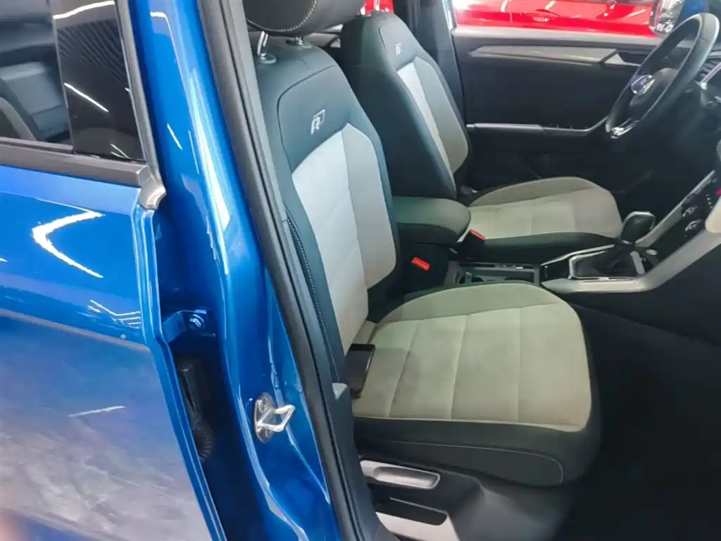 Volkswagen T-ROC 2020 280TSI DSG 2WD R-Line Pro фото 25