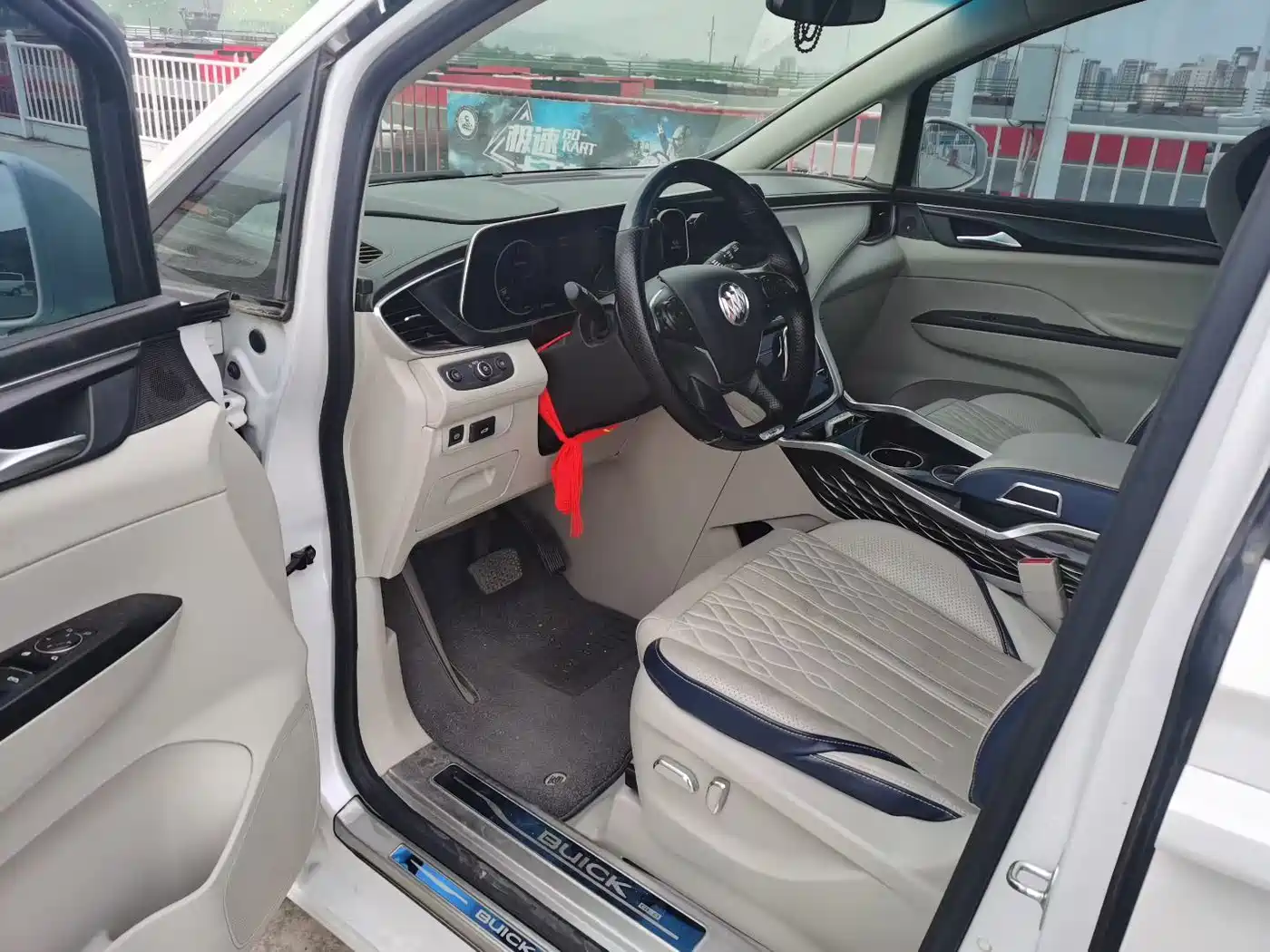 Buick GL8 2021 ES Landlord 653T Premium фото 7