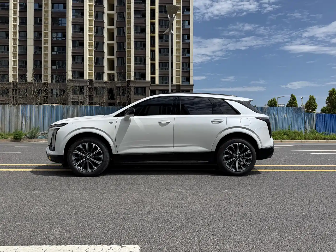 Cadillac XT5 2025 2.0T Luxury фото 6