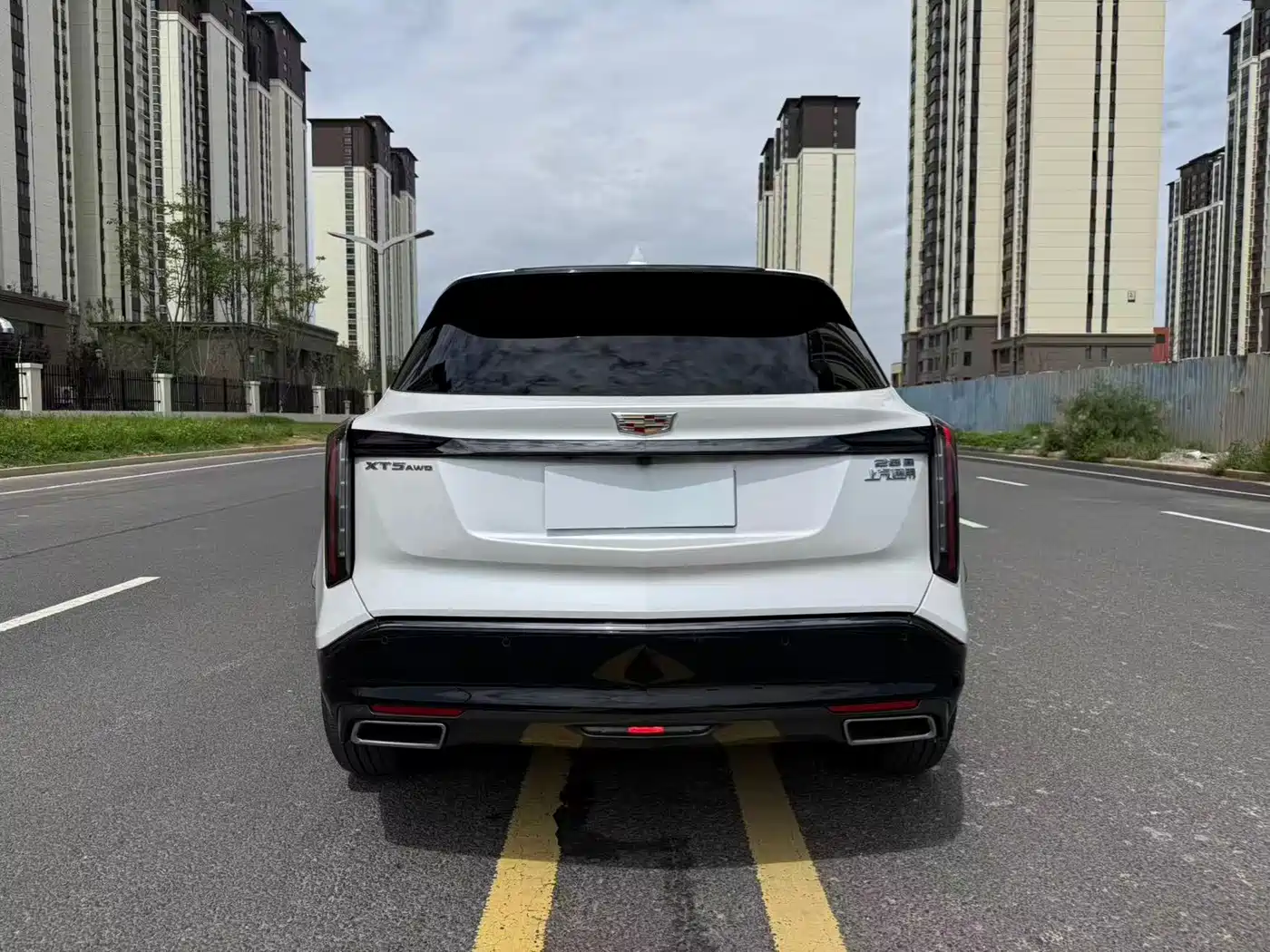Cadillac XT5 2025 2.0T Luxury фото 12